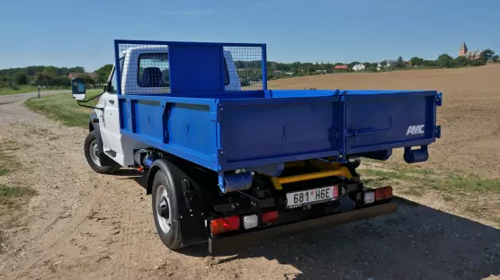 UAZ 23602 Profi Singlecab kontejner