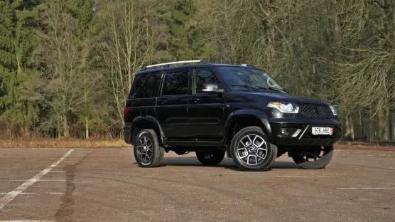 UAZ 3163 Patriot AT