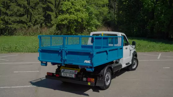 UAZ 23602 Profi Singlecab kontejner