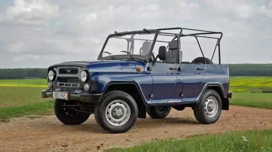 UAZ 2924 Hunter