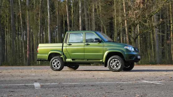 UAZ 2363 Pickup AT