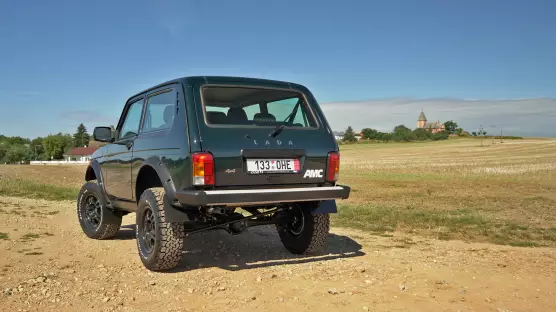 Lada Niva Legend Bronto