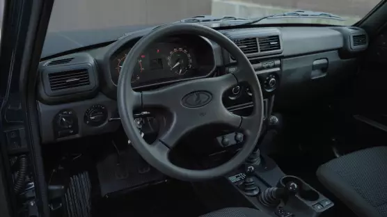 Lada Niva Legend