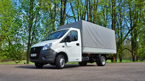 GAZelle NEXT Singlecab Long flatbed