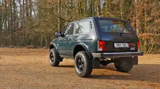 Lada Niva Legend Bronto