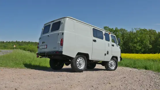 UAZ 3909 Combi