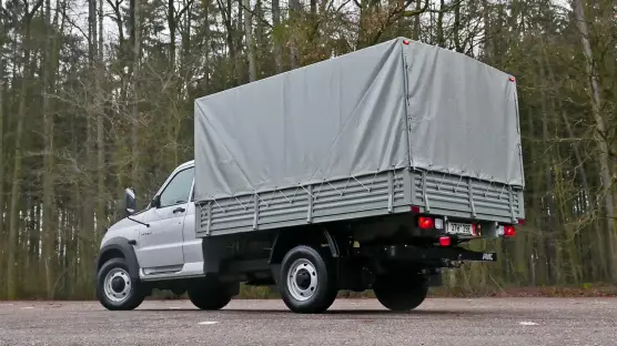 UAZ 23602 Profi Singlecab valník
