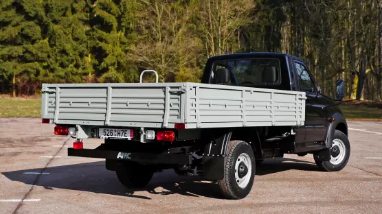 UAZ 23602 Profi Singlecab valník