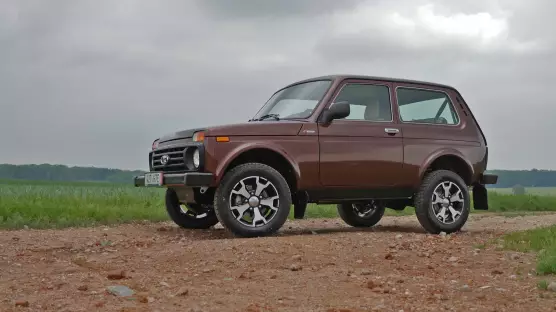 Lada Niva Legend