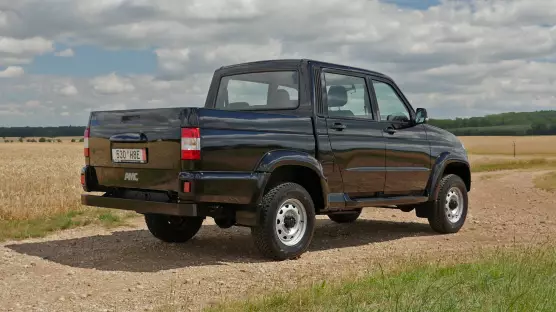 UAZ 2363 Pickup