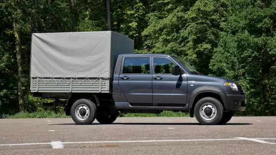 UAZ 23632 Profi Doublecab valník