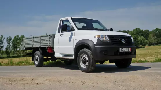 UAZ 23602 Profi Singlecab valník