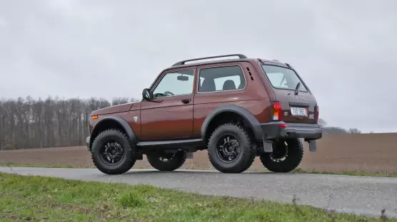 Lada Niva Legend Bronto