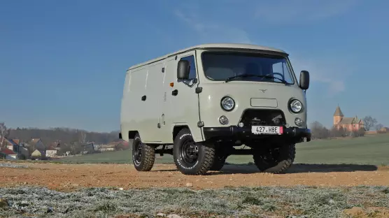 UAZ 3741 Cargo