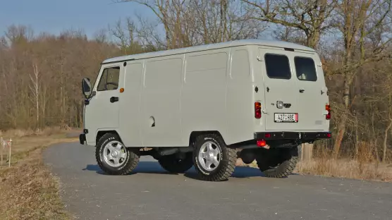UAZ 3741 Cargo
