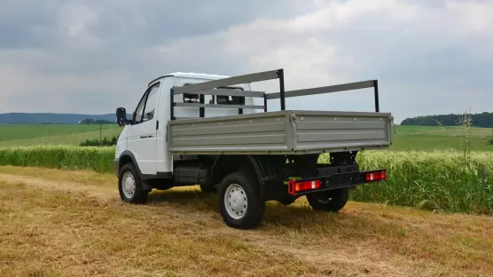 GAZ Sobol 4x4 23107 valník