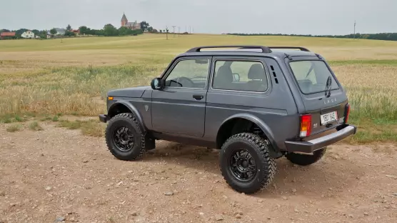 Lada Niva Legend Bronto