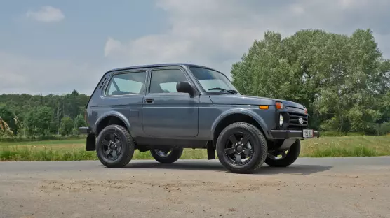 Lada Niva Legend