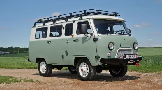 UAZ 2206 Country Van